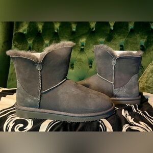 Genuine sheepskin, shearling boots. Brand new in box.